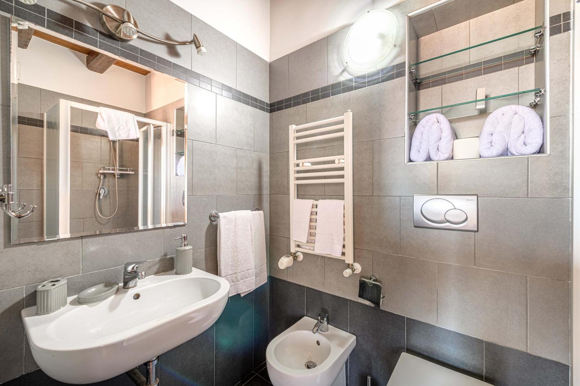 Bb Il Re Alla Reginella Guest House Ρώμη Εξωτερικό φωτογραφία