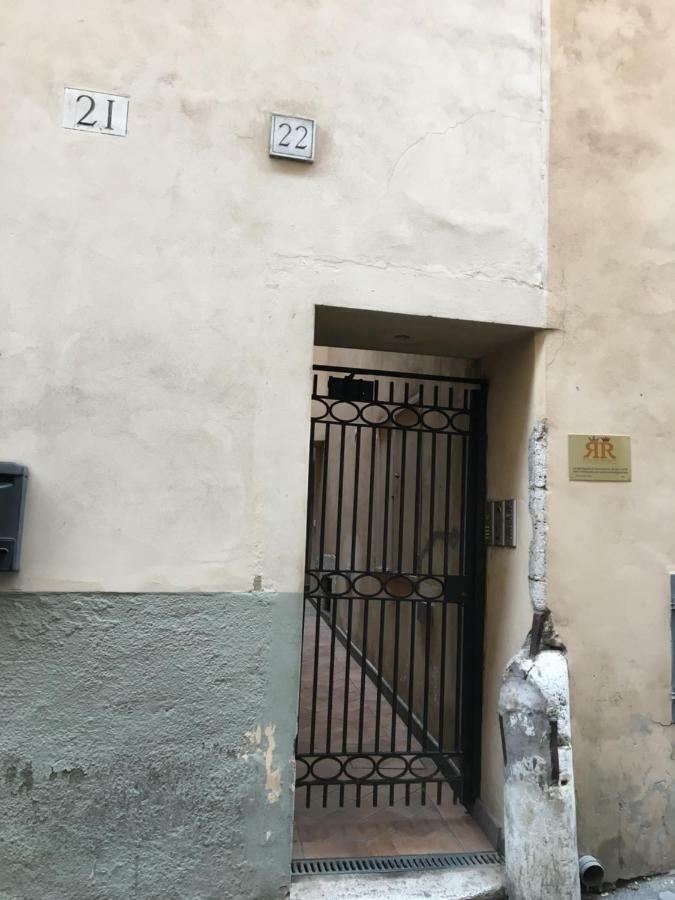 Bb Il Re Alla Reginella Guest House Ρώμη Εξωτερικό φωτογραφία