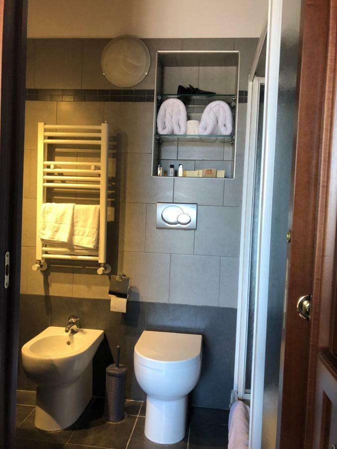 Bb Il Re Alla Reginella Guest House Ρώμη Εξωτερικό φωτογραφία