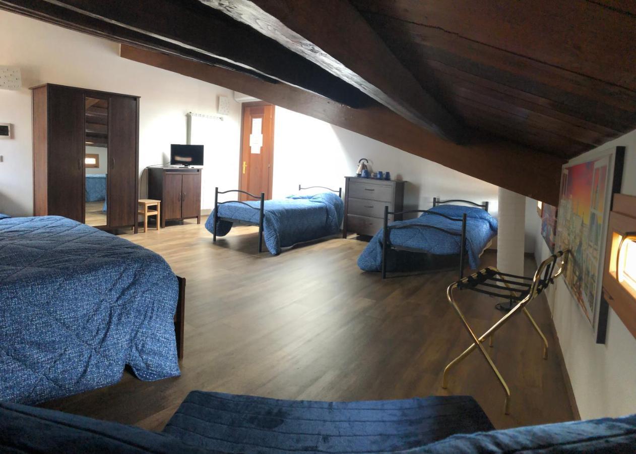 Bb Il Re Alla Reginella Guest House Ρώμη Εξωτερικό φωτογραφία